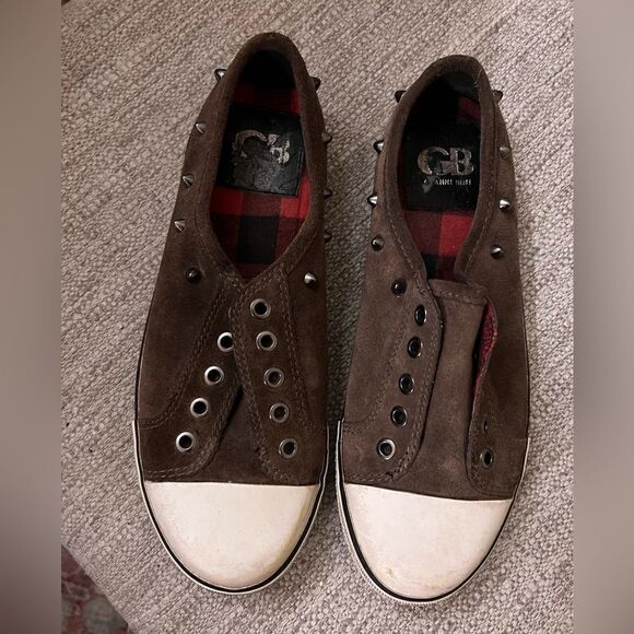 GB Giani Bini brown suede size 8 lace-less slide on sneakers with studs - Picture 1 of 7